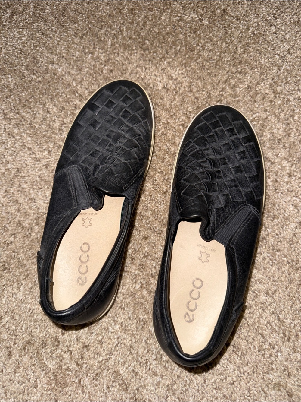 Ecco Black Woven Slip-On Loafers size 37/38
